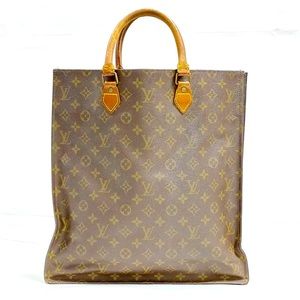 Louis Vuitton Vintage Sac
Plat Monogram bag. AS IS handle is coming 
Loose .